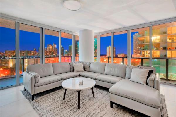 Parque Towers, 330 Sunny Isles Blvd #5-1007, Sunny Isles Beach, Florida 33160, image 2