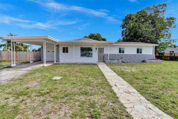 Carol City, 4281 NW 171st St, Miami Gardens, Florida 33055, image 2