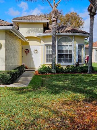 North Gate, 502 SE 23rd Dr, Homestead, Florida 33033, image 2
