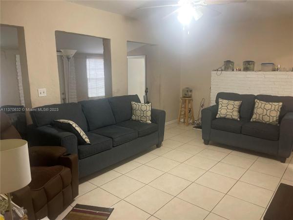 Brandon Park, 661 NW 145th St, Golden Glades, Florida 33168, image 1