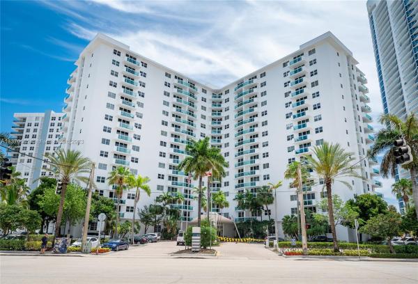 The Residences On Hollywood Beach, 3000 S Ocean Dr #310, Hollywood, Florida 33019, image 2