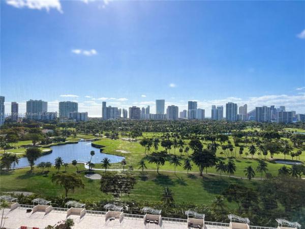 Coronado Tower 2, 20301 W Country Club Dr #1527, Aventura, Florida 33180, image 2