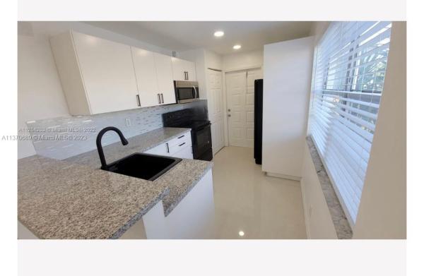 Lincoln Park, 831 NW 14th Way #1-2, Fort Lauderdale, Florida 33311, image 1
