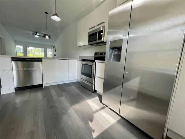 Parklane At Whisper Walk, 8945 Sunnywood Pl, Boca Raton, Florida 33496, image 2
