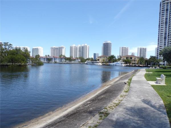 Point East, 3030 Marcos Dr #T103, Aventura, Florida 33160, image 2
