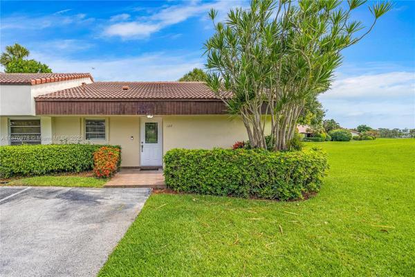 Tiburon 1, 6976 Tiburon Cir #122, Boca Raton, Florida 33433, image 1