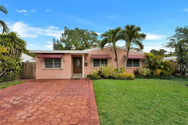 Calvert Manors, 6021 SW 17th St, Coral Terrace, Florida 33155, image 1