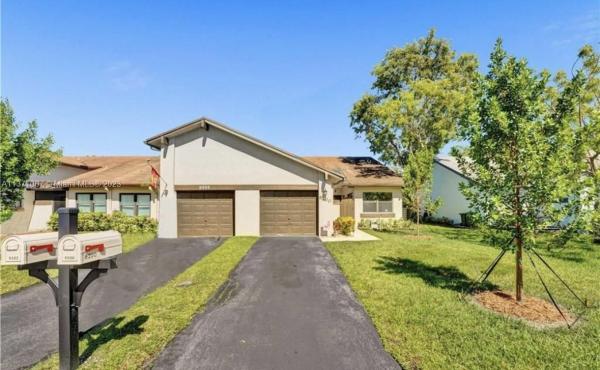 Spring Lake Villas, 8200 NW 100th Way, Tamarac, Florida 33321, image 1