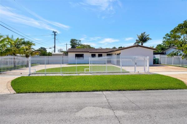 Palmetto Country Club Estates, 16210 SW 97th Ct, Palmetto Estates, Florida 33157, image 1