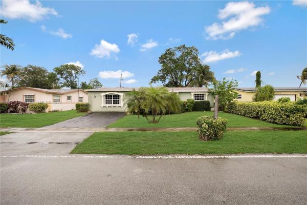Oriole Estates, 3960 NW 34th Ter, Lauderdale Lakes, Florida 33309, image 2