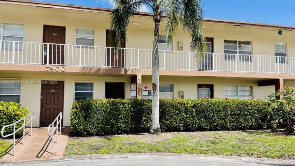 Oriole Gardens 1, 7400 NW 4th Pl #206, Margate, Florida 33063, image 1