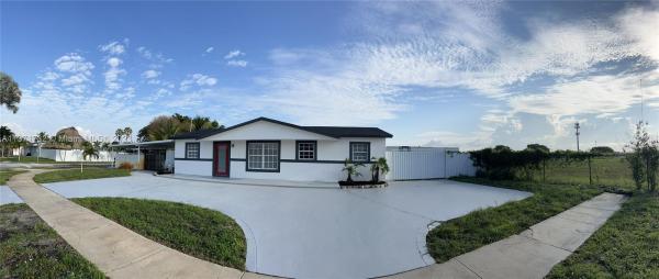 Carol City Gardens, 4341 NW 205th St, Miami Gardens, Florida 33055, image 2