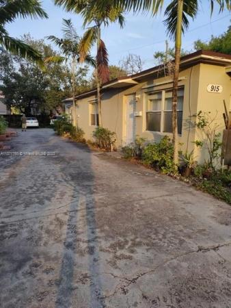 Hollywood Lawns, 915 N 19th Ave, Hollywood, Florida 33020, image 1