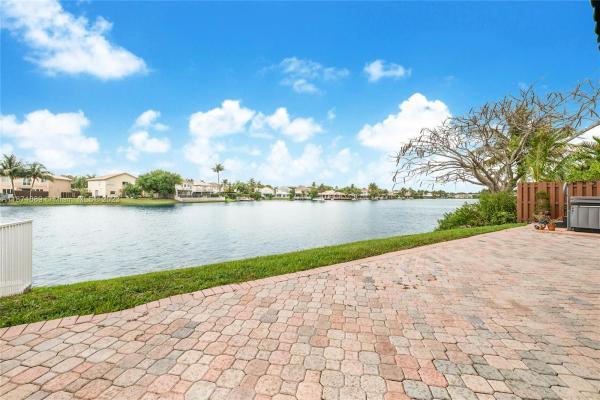 St Croix At Doral Isles, 10944 NW 73rd St, Doral, Florida 33178, image 1