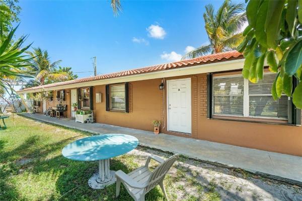 Westfield, 101 SW 14th Ct, Pompano Beach, Florida 33060, image 1