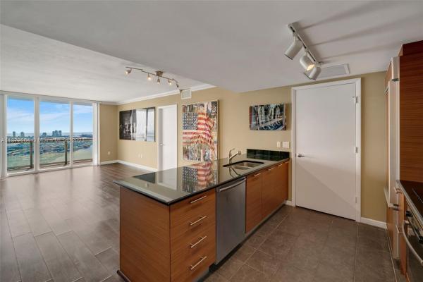 50 Biscayne, 50 Biscayne Blvd #4904, Miami, Florida 33132, image 2