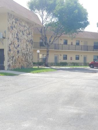 Villas At Carriage Hills Lakeside, 2 Briarwood Cir #104, Hollywood, Florida 33024, image 1
