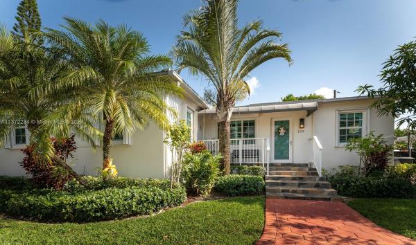 Coral Way Village, 8200 SW 29th St, Westchester, Florida 33155, image 1