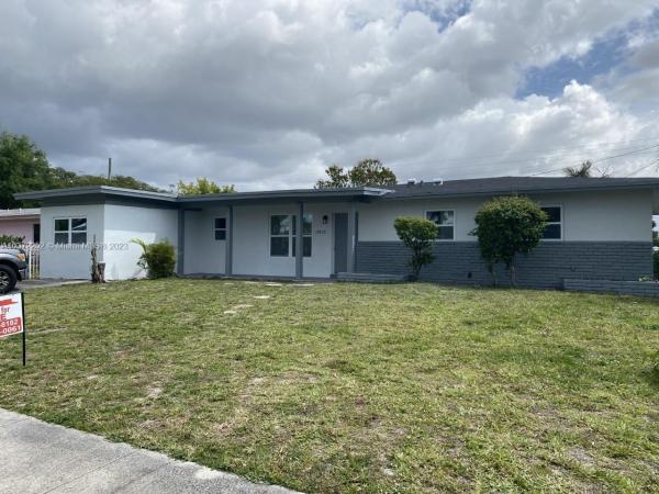 Carol City, 17433 NW 48th Pl, Miami Gardens, Florida 33055, image 2