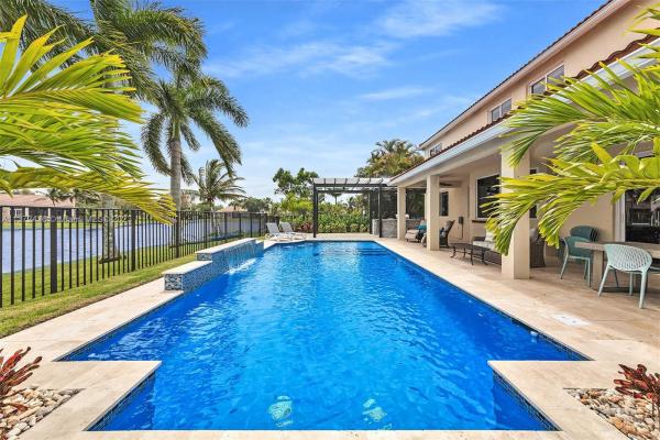 Heritage Lake, 694 Heritage Dr, Weston, Florida 33326, image 1