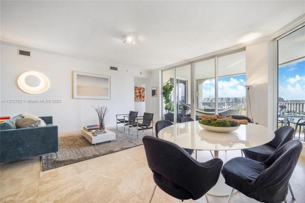 Lake Villa, 723 Crandon Blvd #PH6, Key Biscayne, Florida 33149, image 1