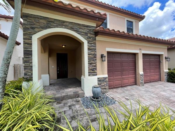 Sonoma At The Vineyards, 706 SE 34th Ave, Homestead, Florida 33033, image 2