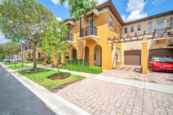 Cimarron, Davie, Florida 33328, image 1