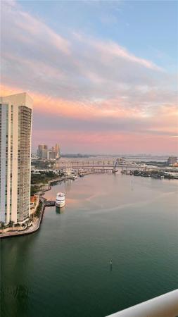 One Tequesta Point, 888 Brickell Key Dr #2810, Miami, Florida 33131, image 1