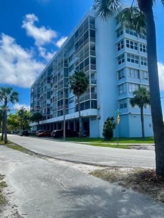 Andor Plaza, 16850 S Glades Dr #5H, North Miami Beach, Florida 33162, image 1