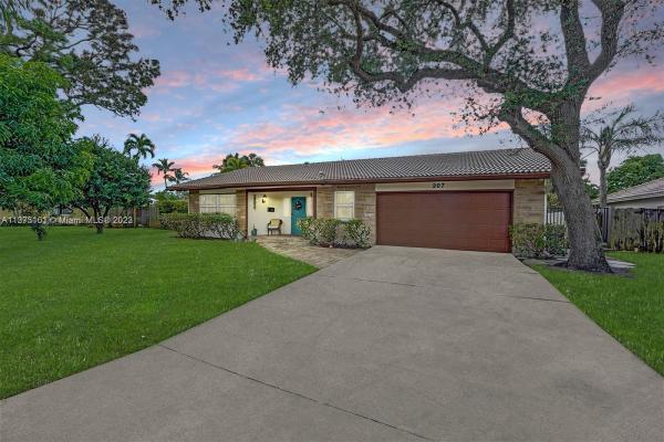 Lake Floresta Park, 207 NW 11th Ave, Boca Raton, Florida 33486, image 1
