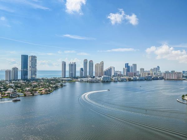 Mystic Pointe Tower 500, 3530 Mystic Pointe Dr #PH-14, Aventura, Florida 33180, image 2