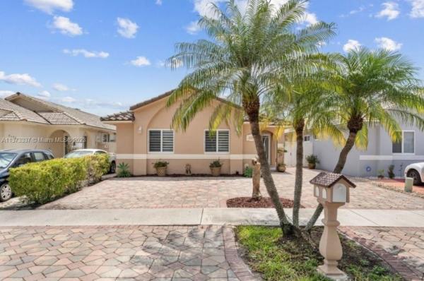 La Pradera, 3126 W 72nd Ter, Hialeah, Florida 33018, image 1