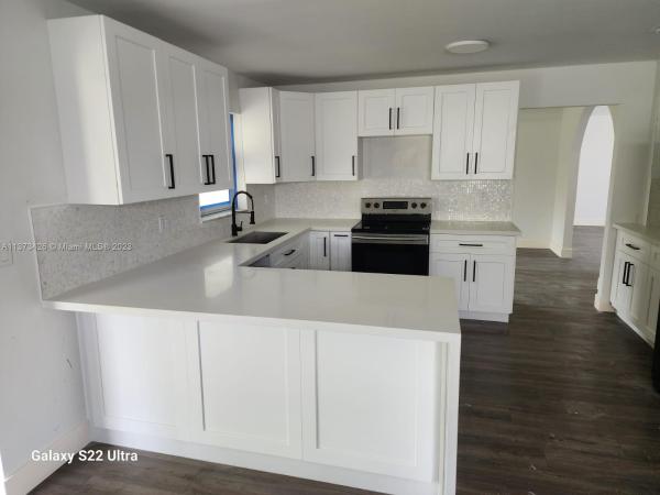 Old Cutler Cove, 9120 Cutler Ridge Dr, Cutler Bay, Florida 33157, image 1