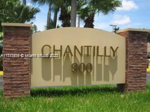 Chantilly, 900 NE 195th St #517, Ives Estates, Florida 33179, image 1