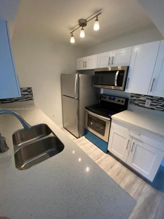 Biscayne Beach Club, 15560 SW 104th Ter #613, The Hammocks, Florida 33196, image 1