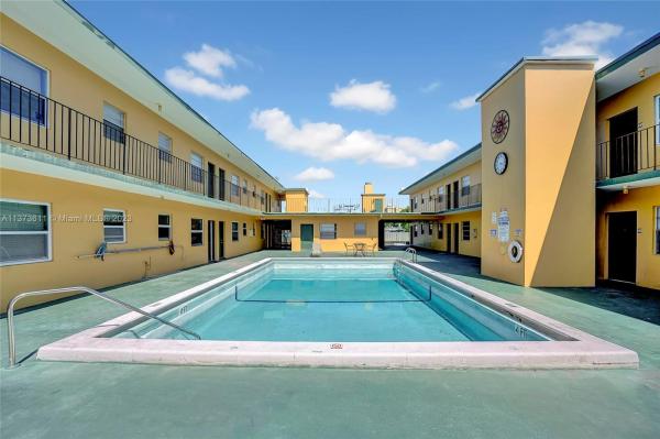 Moonraker, 1975 NE 135th St #2E, North Miami, Florida 33181, image 1