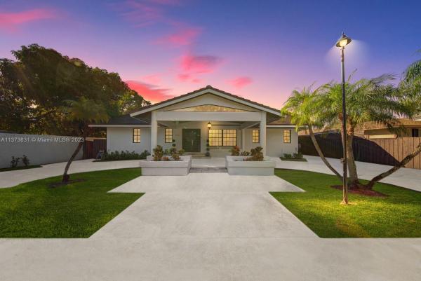 De Garmo Roberts, 4640 SW 13th St, Coral Gables, Florida 33134, image 1
