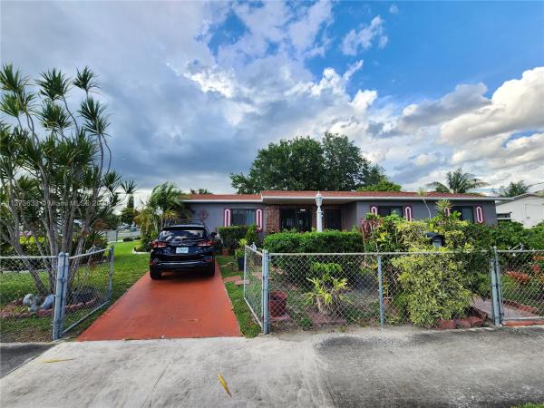 Myrtle Grove, 2861 NW 175th St, Miami Gardens, Florida 33056, image 2