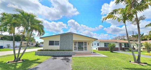 Gold Key Villas West, 8150 NW 25th Pl, Sunrise, Florida 33322, image 1