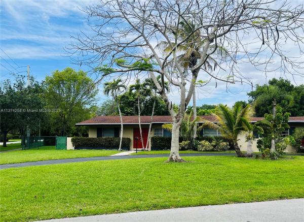 Killian Heights, 7245 SW 112th St, Pinecrest, Florida 33156, image 1