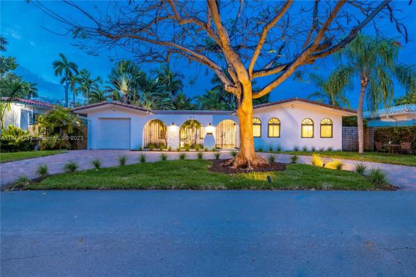 Washington Place, 869 NE 71st St, Miami, Florida 33138, image 1