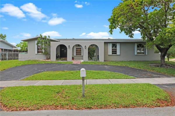 Mark Manor Pines, 19452 SW 87th Ct, Cutler Bay, Florida 33157, image 1