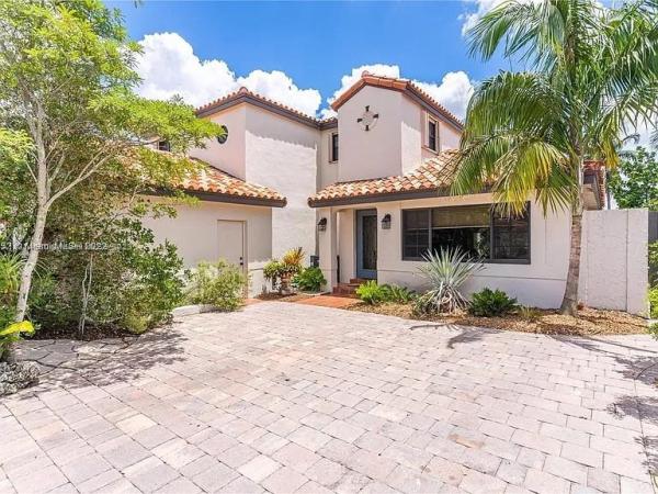 Kenland Homes, 12410 SW 95th Ter, The Crossings, Florida 33186, image 1