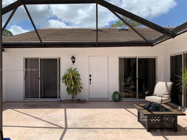 Sugar Pond Manor, 1339 Periwinkle Pl, Wellington, Florida 33414, image 2