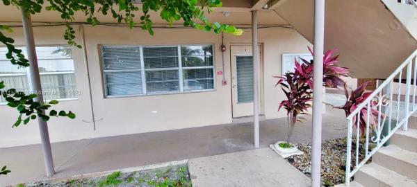 Parkside Manor, 230 SW 11th Ave #11, Hallandale Beach, Florida 33009, image 1