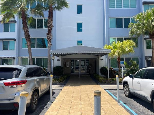Summit Tower Of Dadeland, 9125 SW 77th Ave #202, Kendall, Florida 33156, image 1