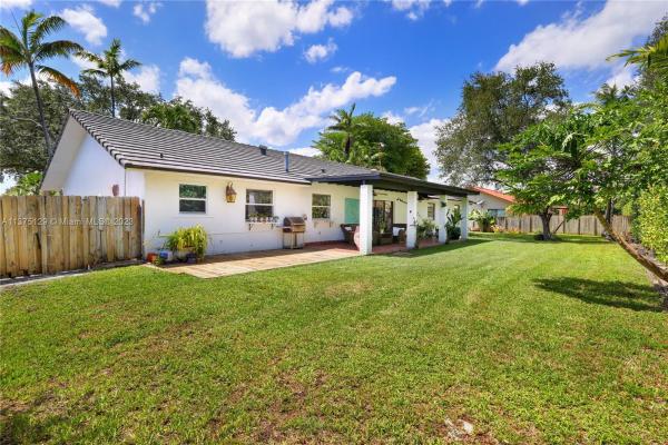 New Continental, 10605 SW 79th Pl, Kendall, Florida 33156, image 1