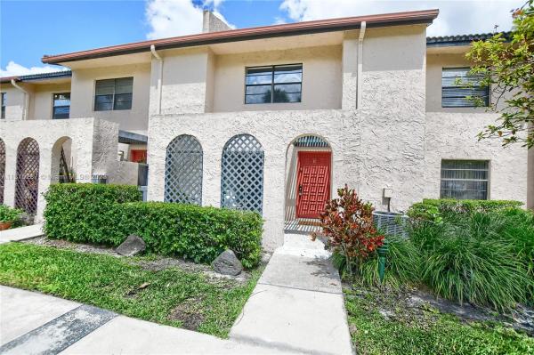 The Pines Of Boca Lago, 9264 Vista Del Lago, Boca Raton, Florida 33428, image 2