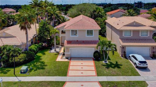 Estancia, 330 SW 194th Ave, Pembroke Pines, Florida 33029, image 1
