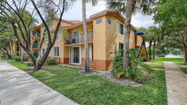Lakes Of Jacaranda, 10757 Cleary Blvd #111, Plantation, Florida 33324, image 1